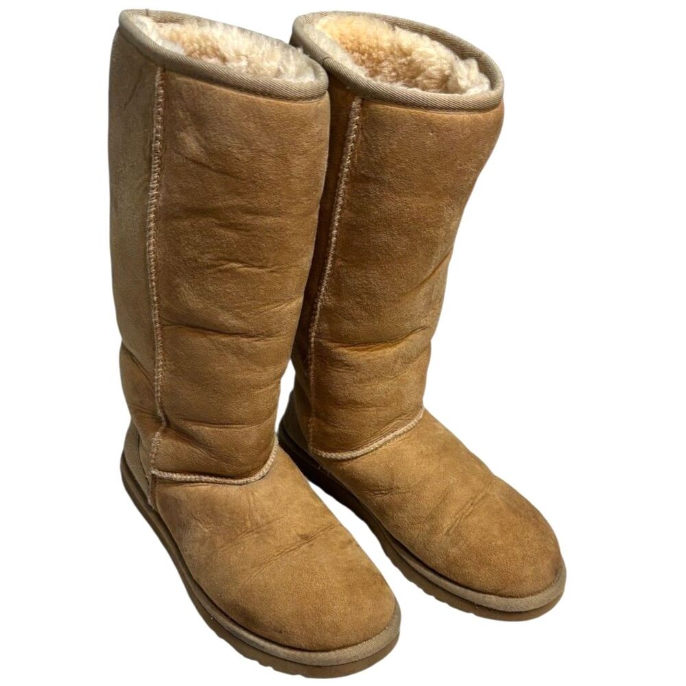UGG Classic Tall 5815 Boots Women’s 9 Chestnut Brown Genuine Sheepskin